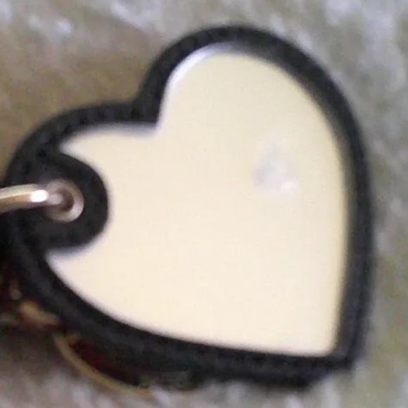 Coach NWT Leather Double Heart Mirror in Leopard Print Bag Charm Keychain - Picture 6 of 11